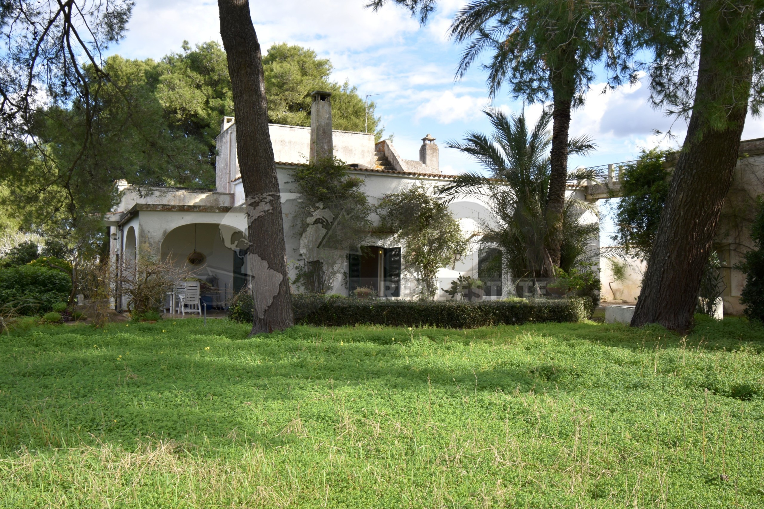 Villa con giardino in via aradeo neviano cutrofiano 47, Cutrofiano