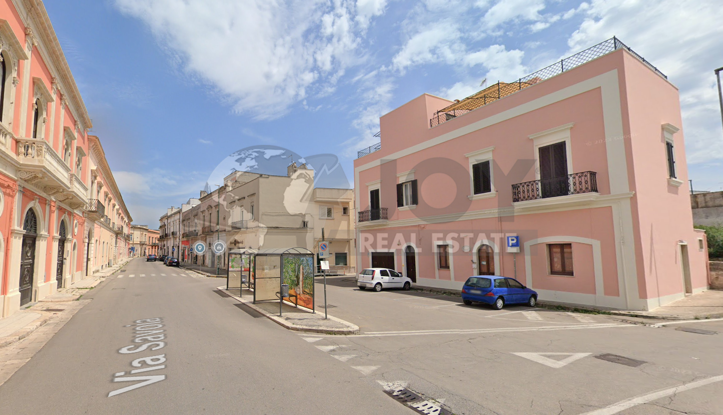 Locale commerciale ristrutturata in via savoia 322, Galatone