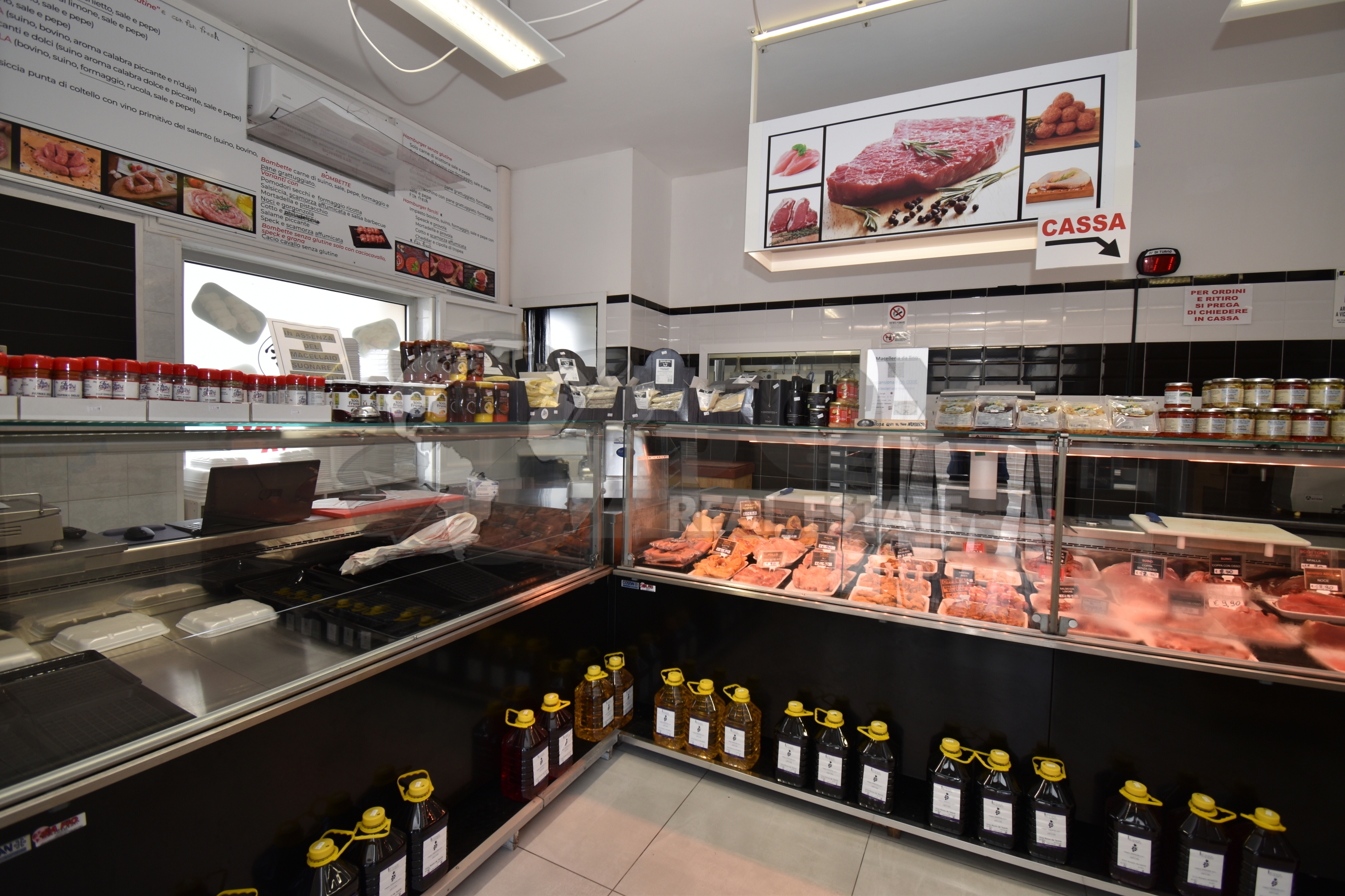 Locale commerciale vista mare in via torre lapillo angolo via de dominicis, Lecce