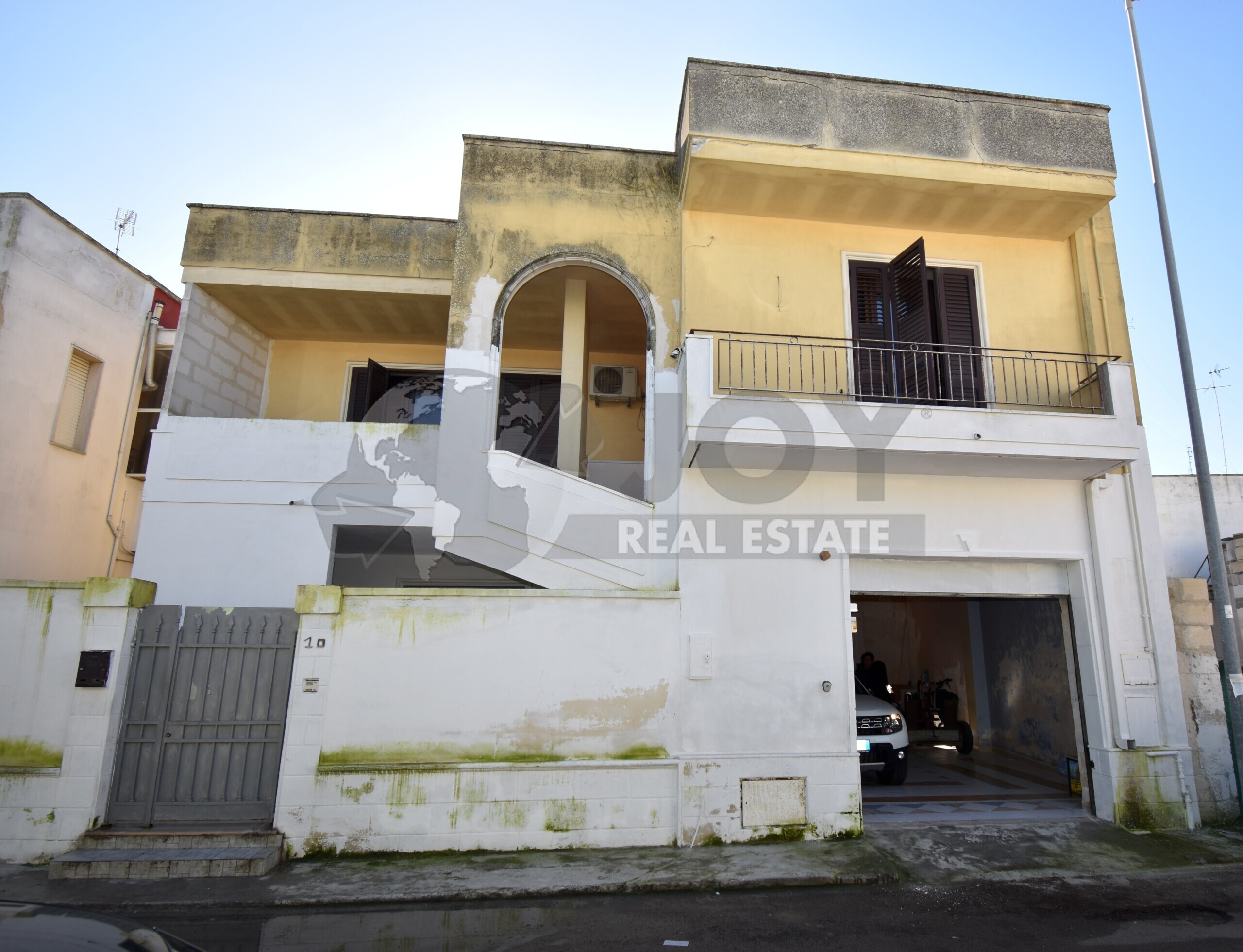Casa indipendente con box doppio in via verga 10, Salice Salentino