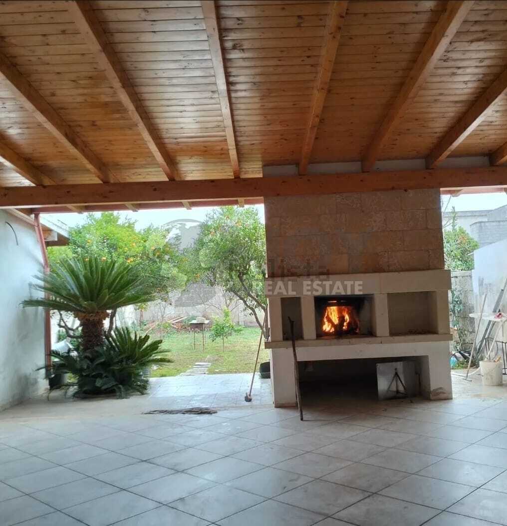 Casa indipendente con giardino in via montello 15, Zollino