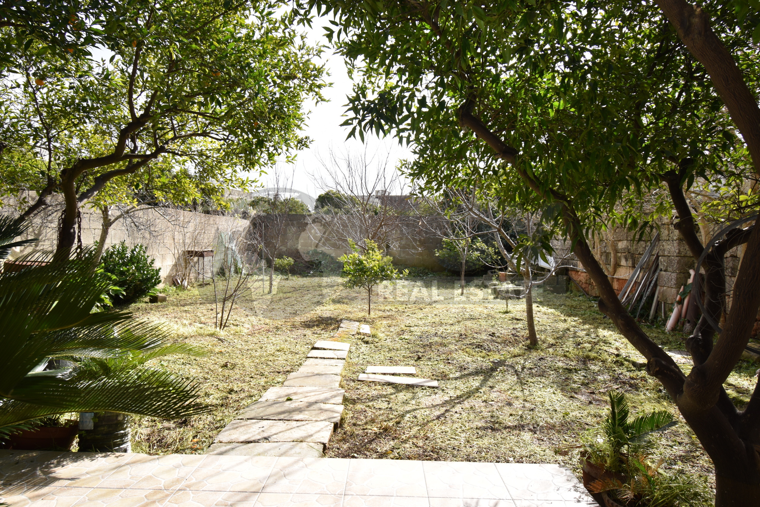 Casa indipendente con giardino in via montello 15, Zollino