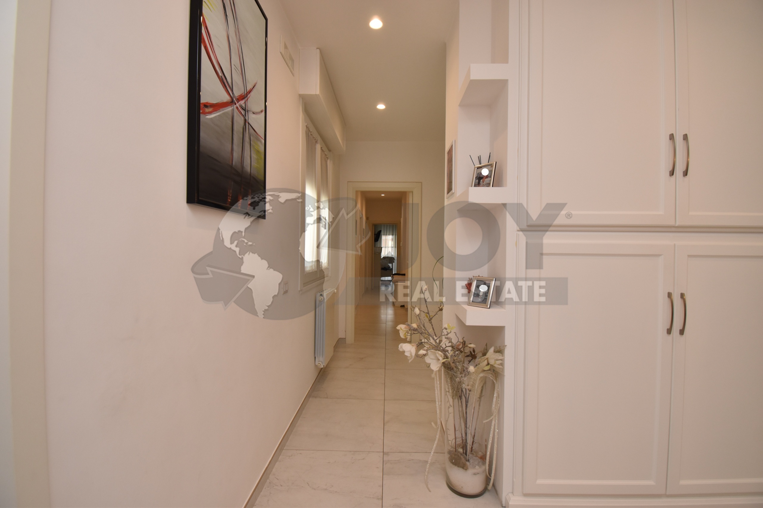 Appartamento con terrazzo in via francesco milizia 64, Lecce
