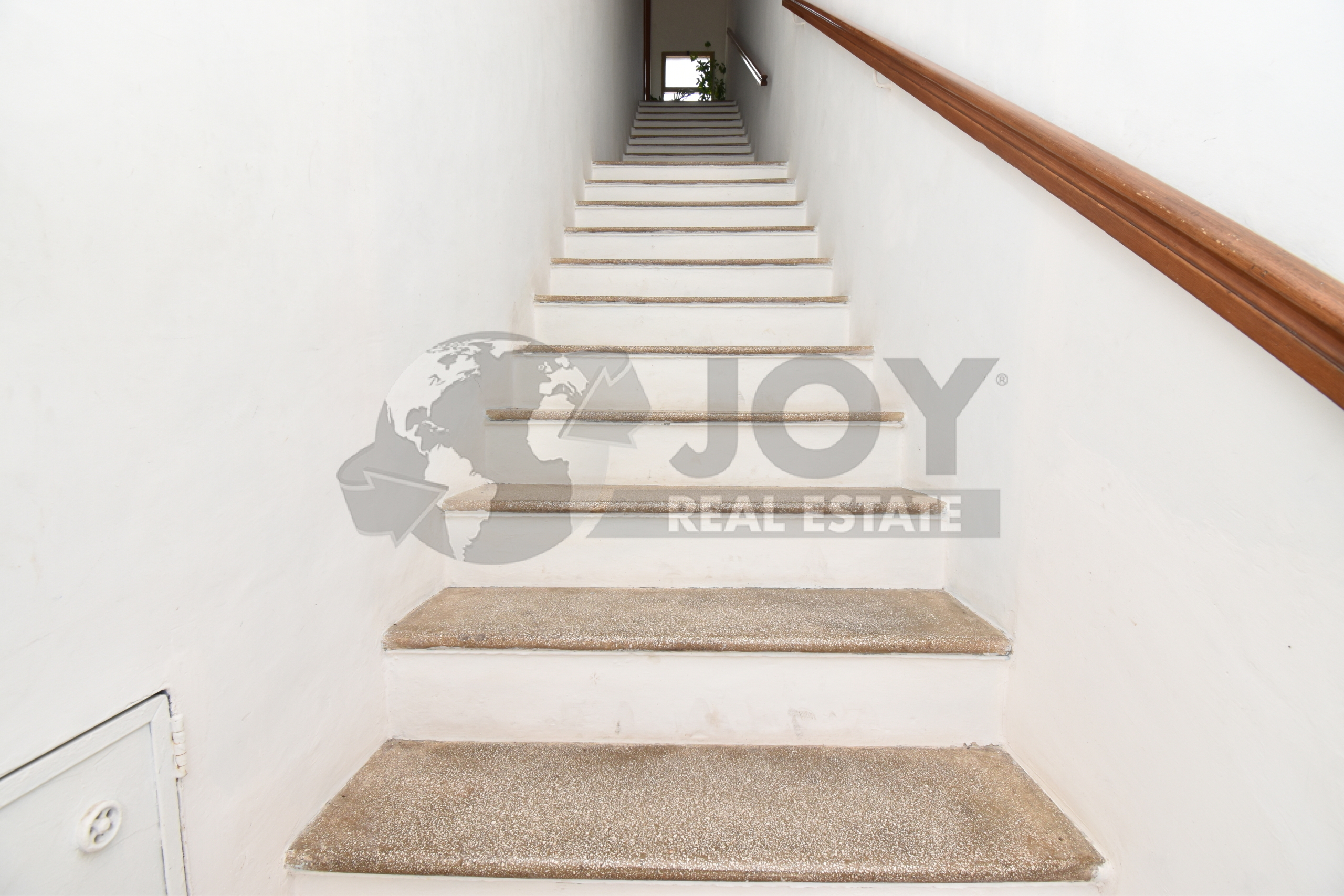 Quadrilocale da ristrutturare in via monsignor salvatore nestola 21, Copertino