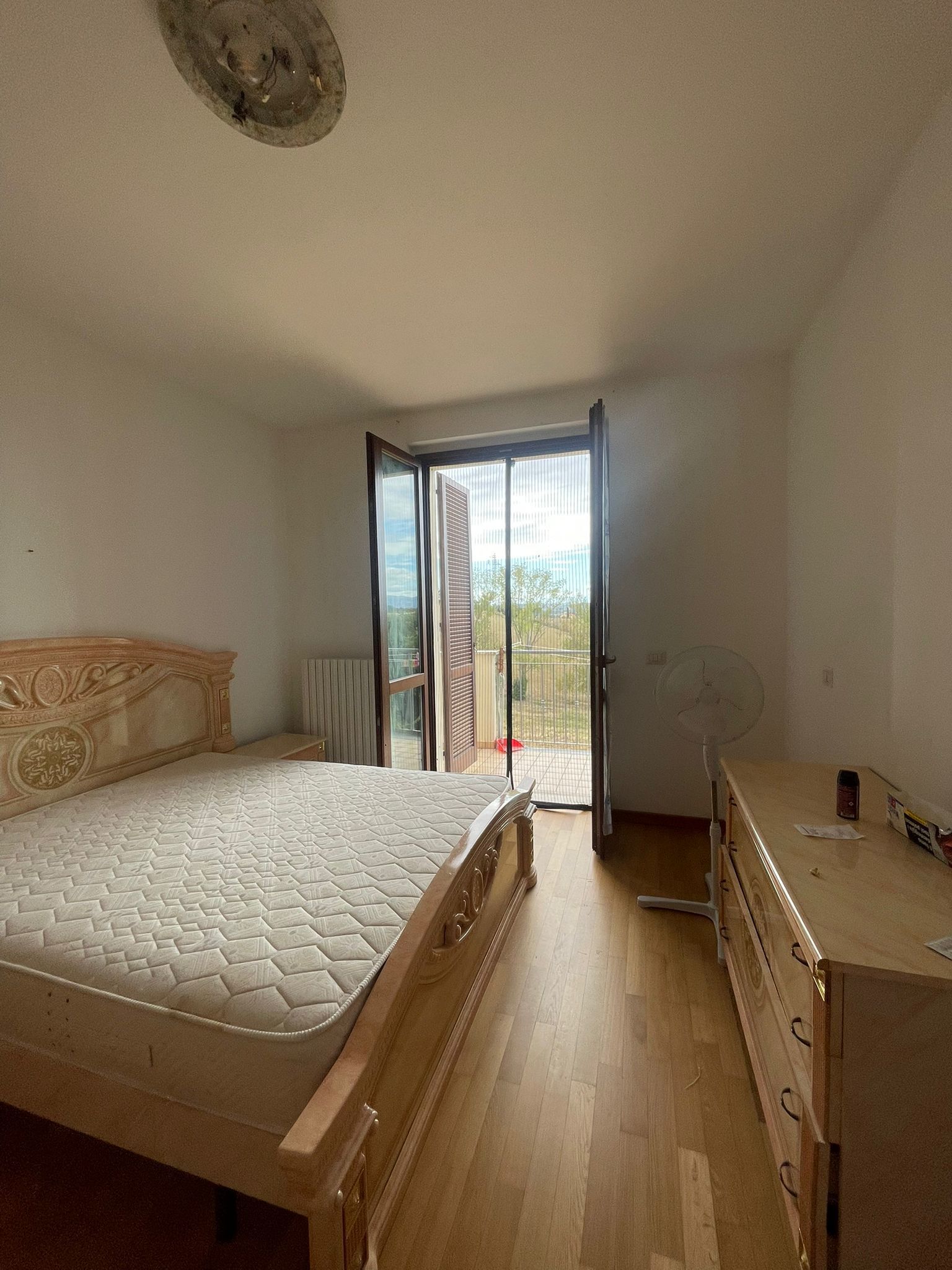 Quadrilocale da ristrutturare in via rustico, Ancona