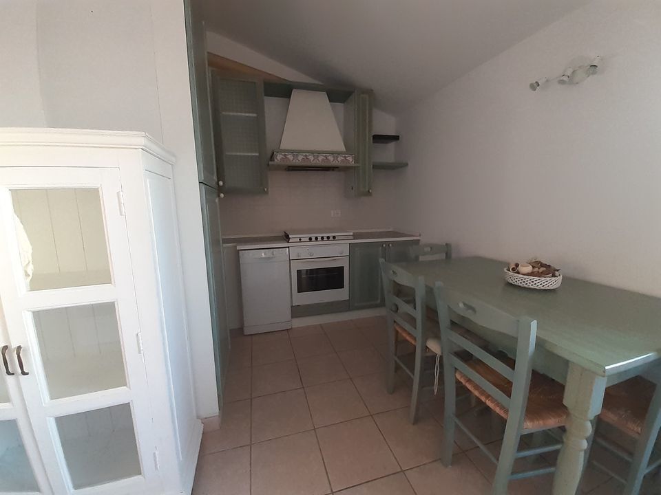 Bilocale con terrazzo in via iacomini, Camerano