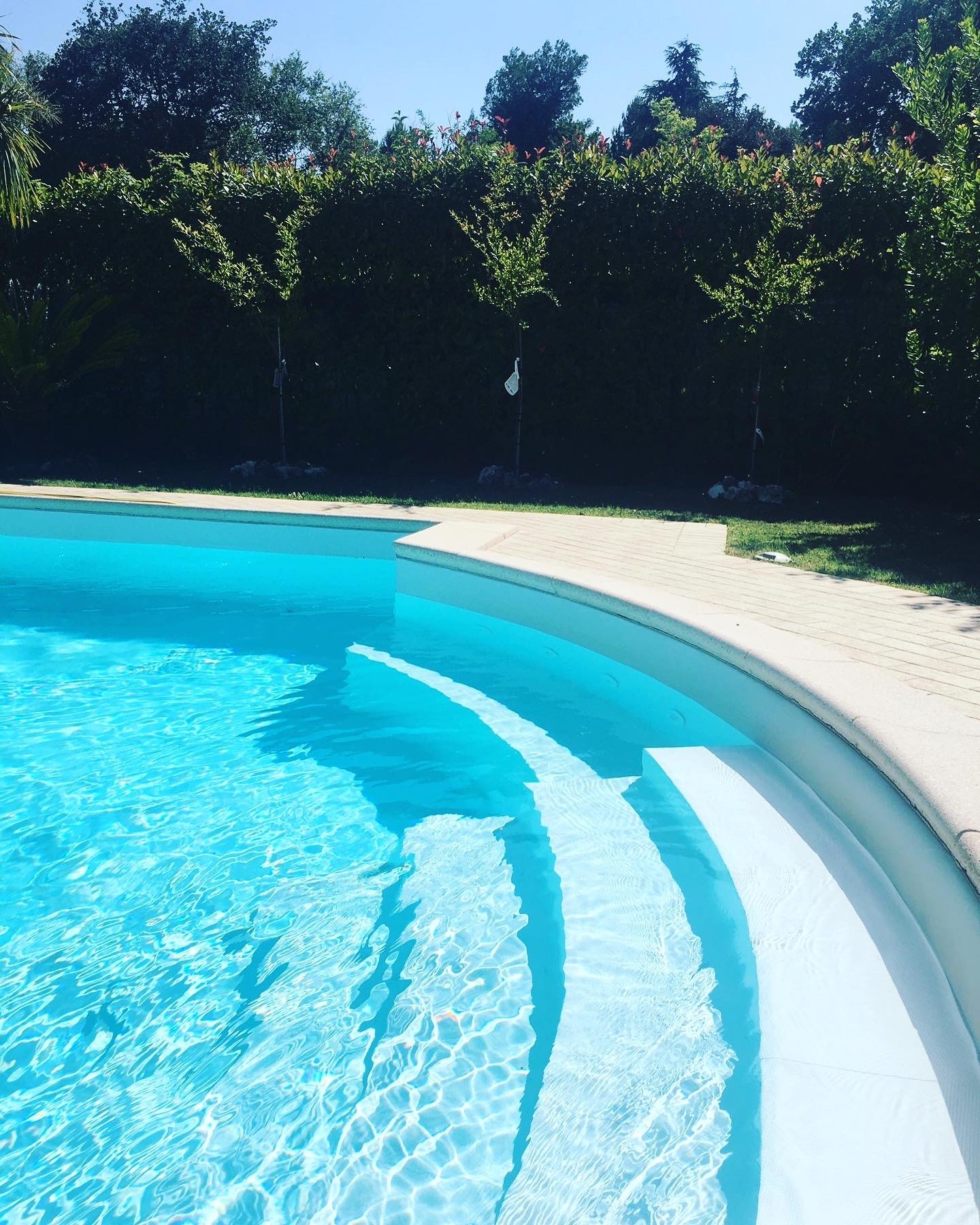 Villa con giardino in via circonvallazione conero, Numana