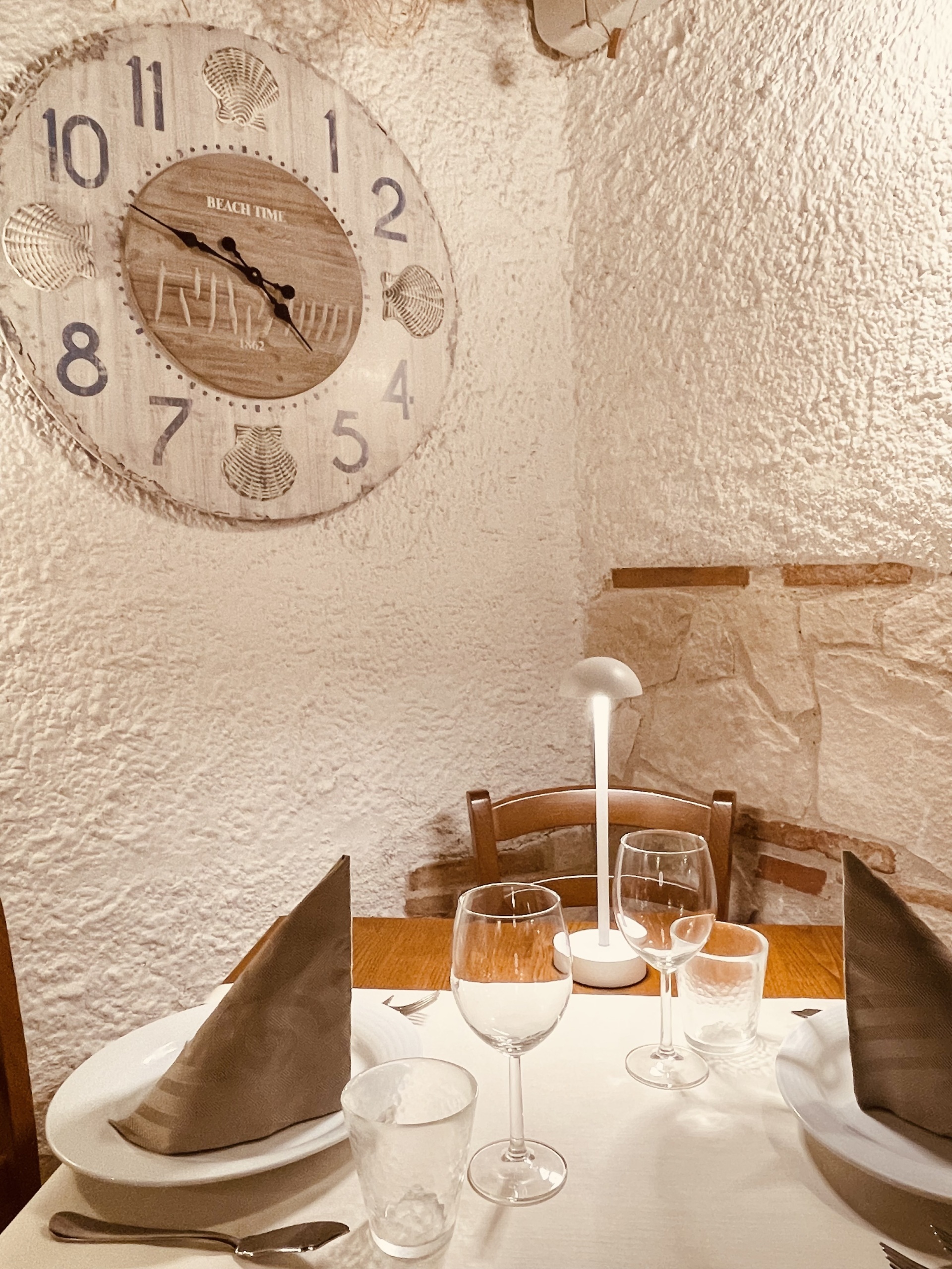 Locale commerciale in vendita in via enrico cialdini, Sirolo