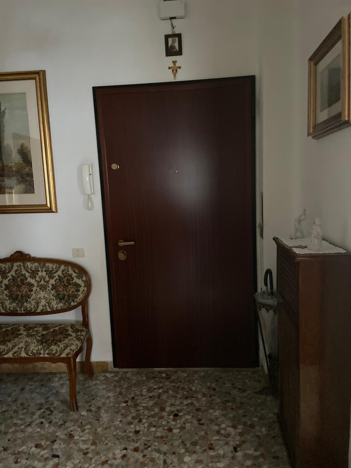 Appartamento con box in via fonte magna, Osimo