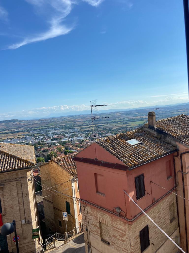 Casa indipendente in affitto in via angeloni, Ancona