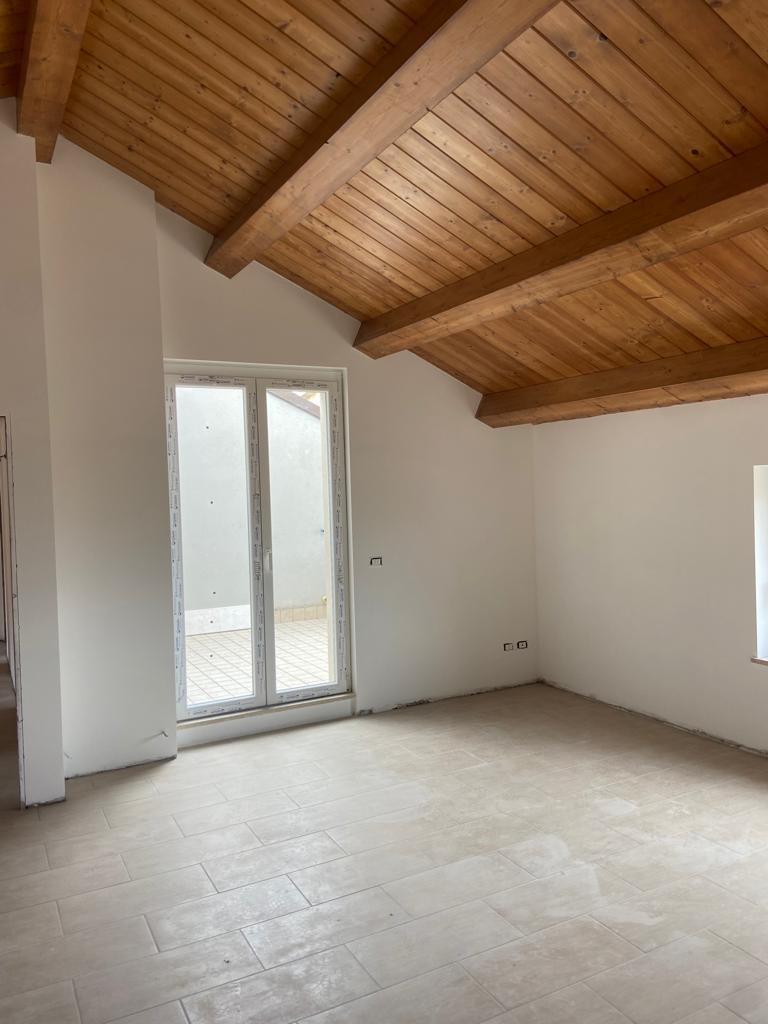 Appartamento nuovo in via roncisvalle, Osimo