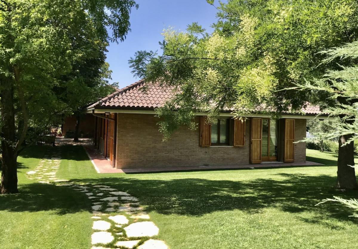 Casa indipendente con giardino in barcaglione, Ancona