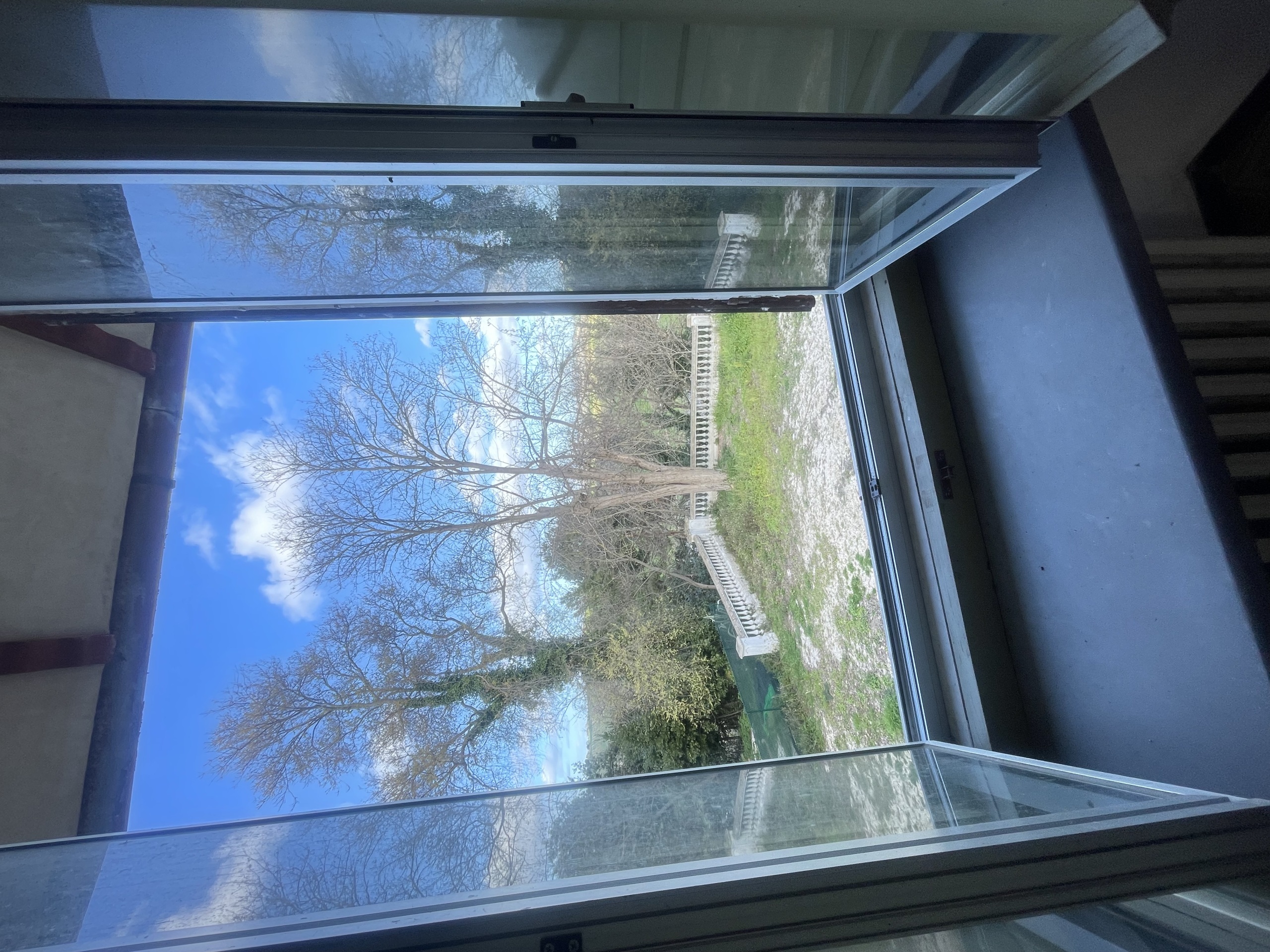 Villa con giardino in frazione montesicuro, Ancona