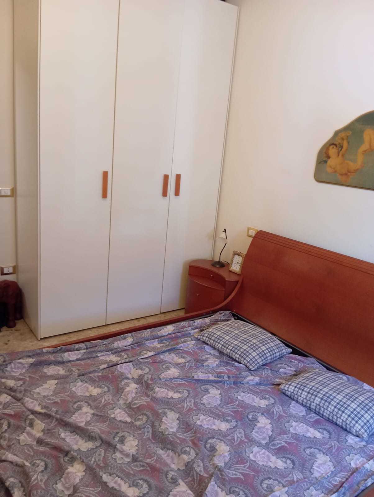 Quadrilocale da ristrutturare in via cingoli 7, Ancona