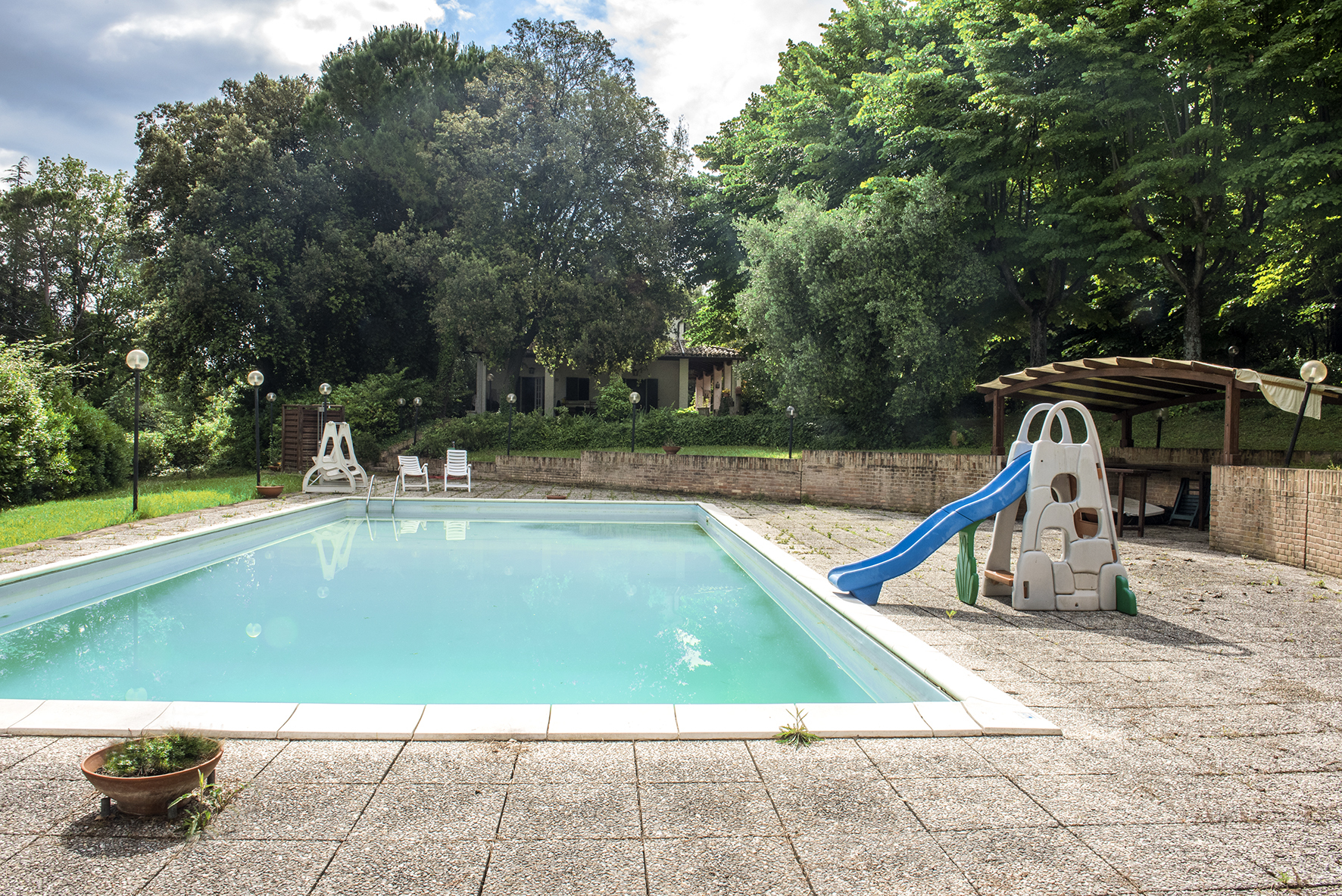 Casa indipendente con giardino in offagna, Offagna