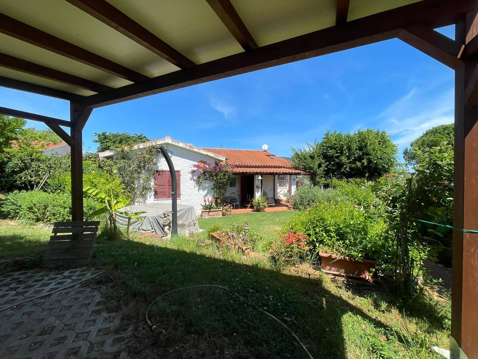 Villa vista mare in via del taunus 33, Ancona