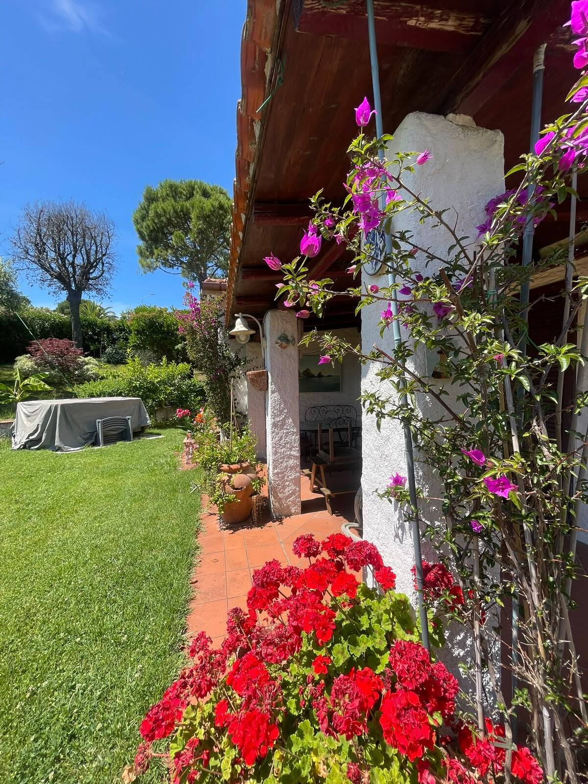 Villa vista mare in via del taunus 33, Ancona