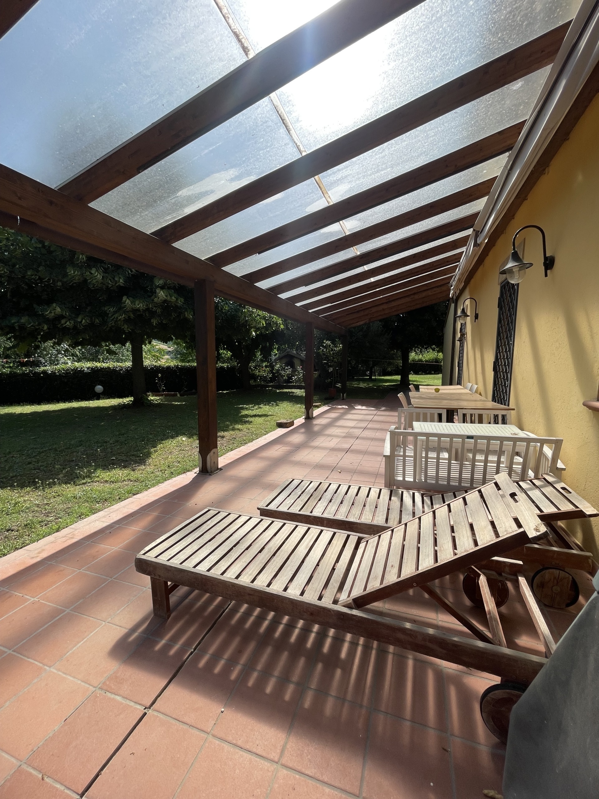 Rustico con giardino in offagna, Offagna