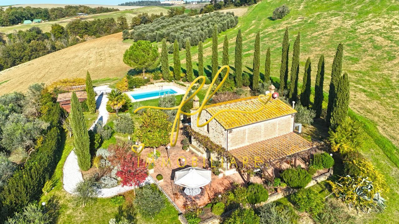 Rustico con giardino, Volterra prato d'era torrione