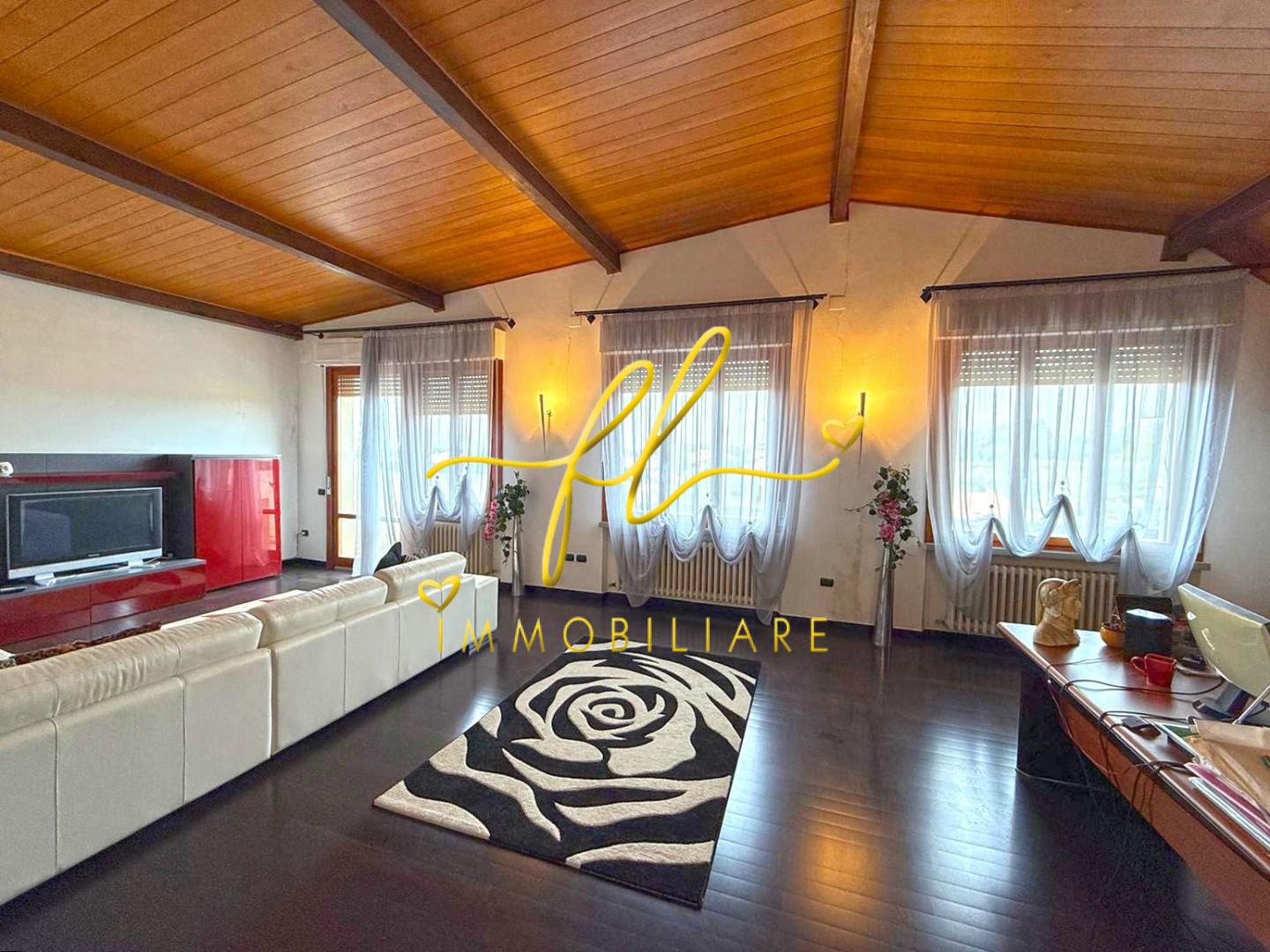 Villa Bifamiliare vista mare a Bibbona