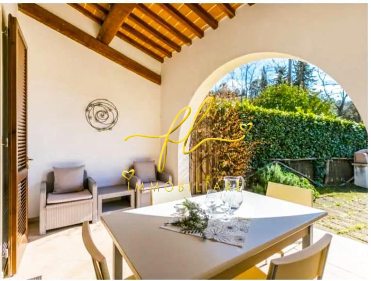 Bilocale con giardino a Riparbella