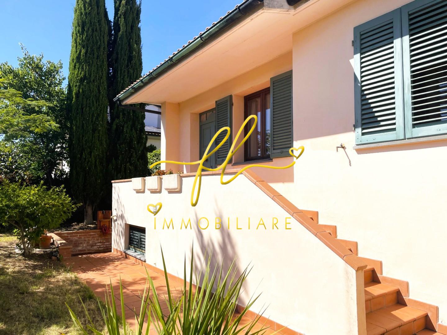 Villa Bifamiliare con giardino a Pomarance