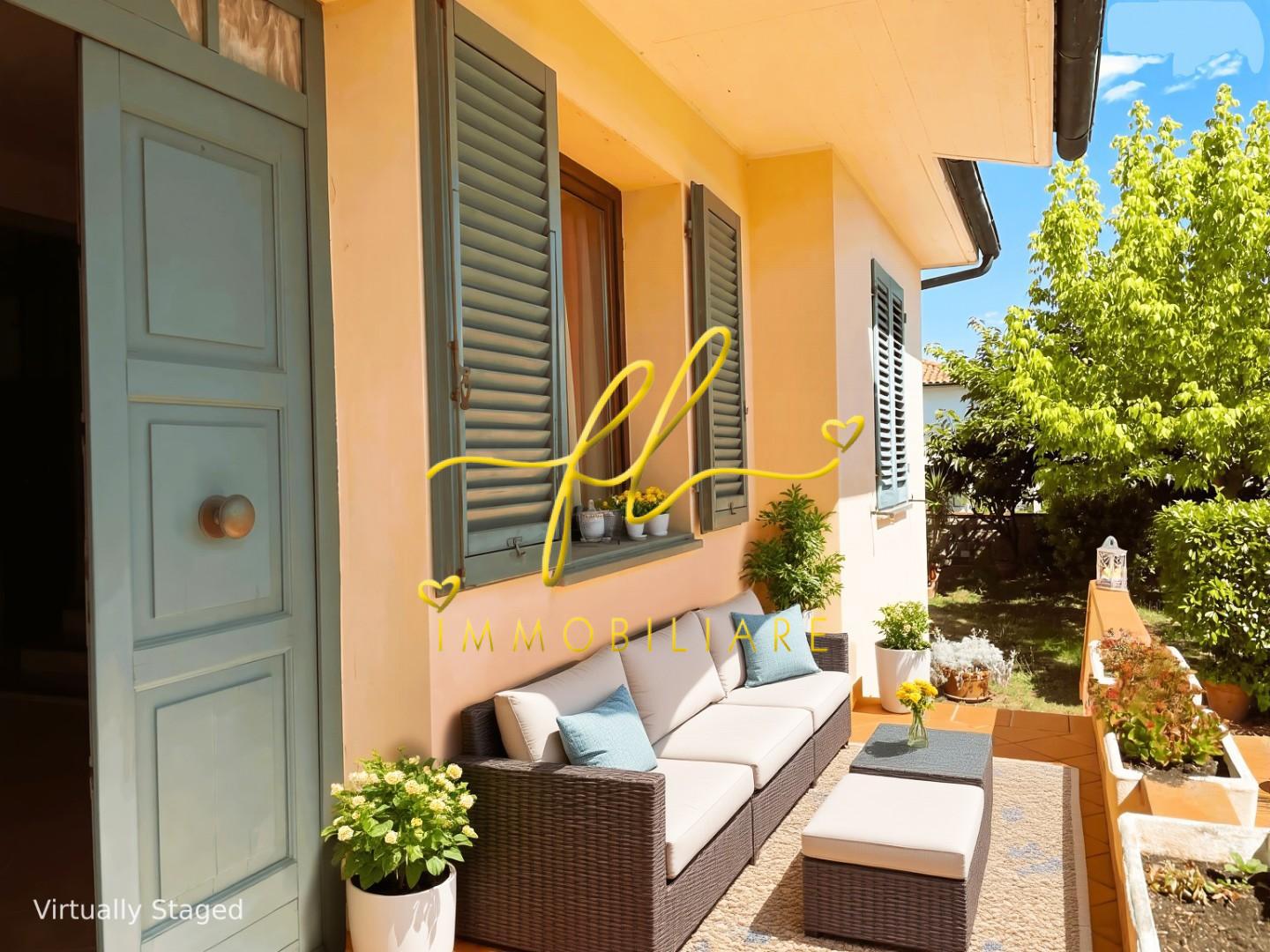 Villa Bifamiliare con giardino a Pomarance