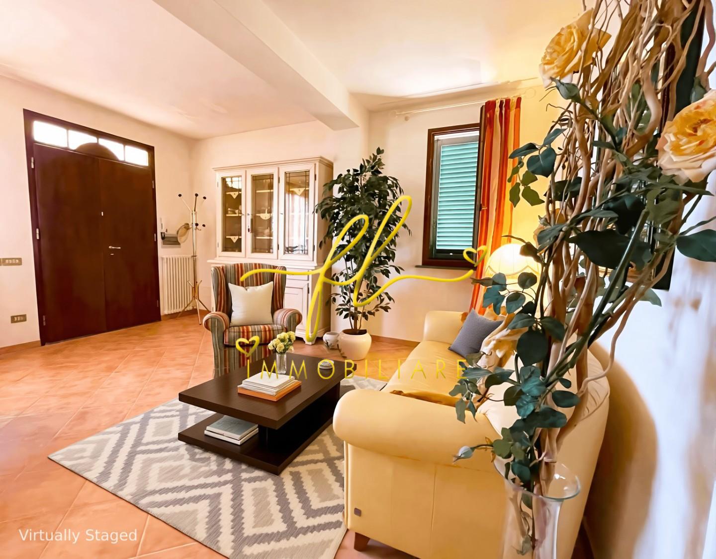 Villa Bifamiliare con giardino a Pomarance