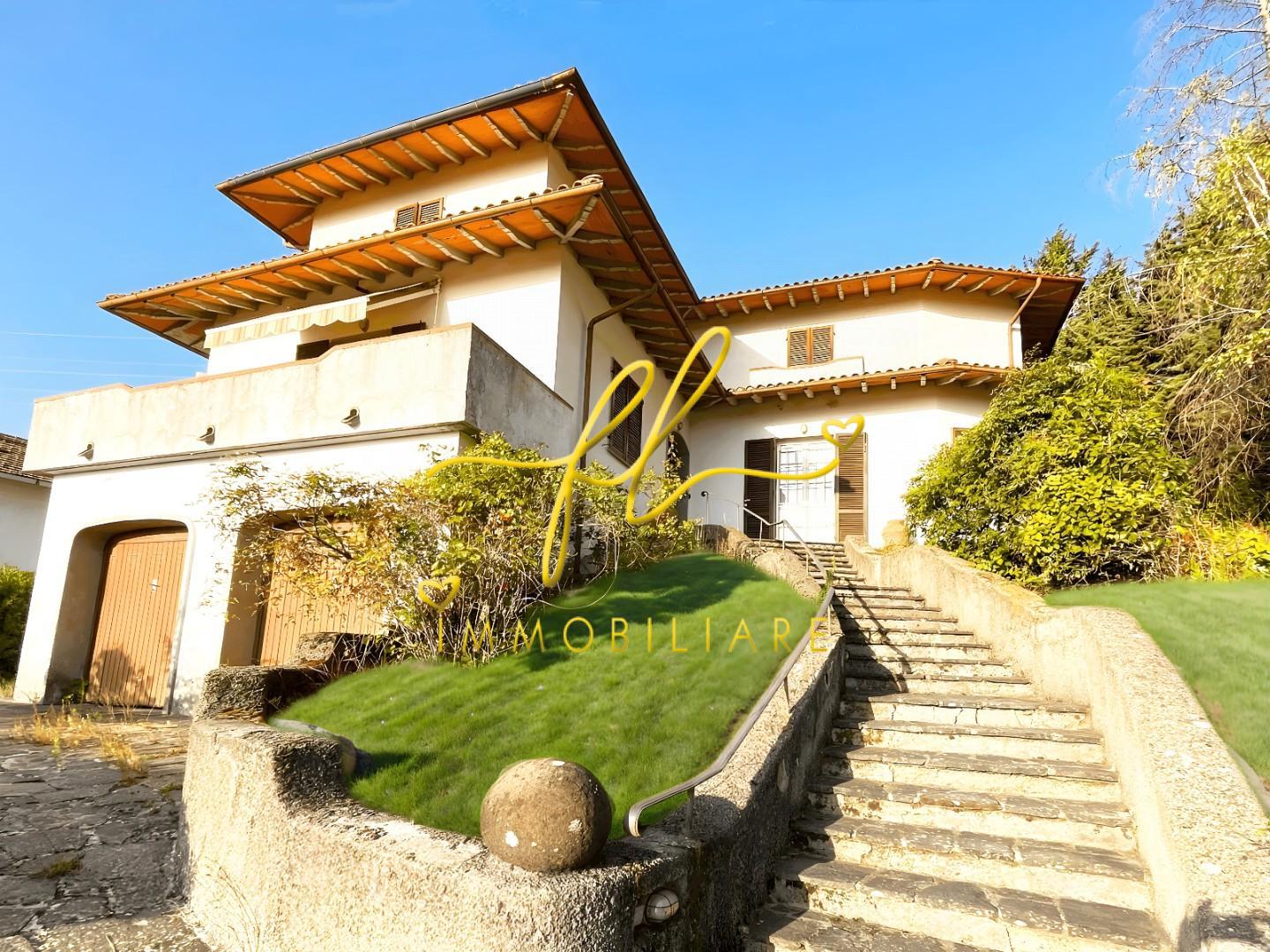 Villa con giardino a Castelnuovo di Val di Cecina