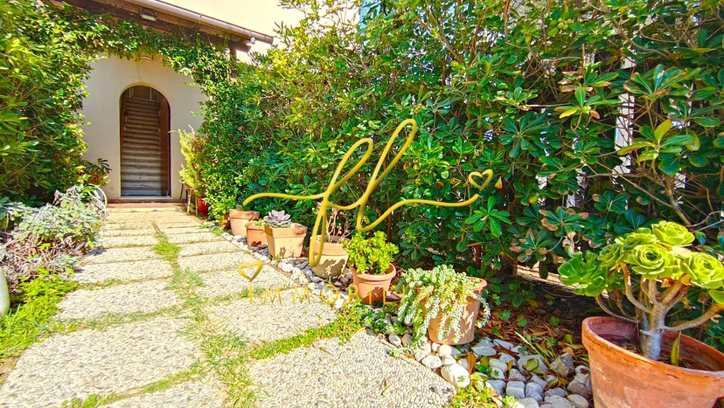 Casa indipendente con giardino a Piombino