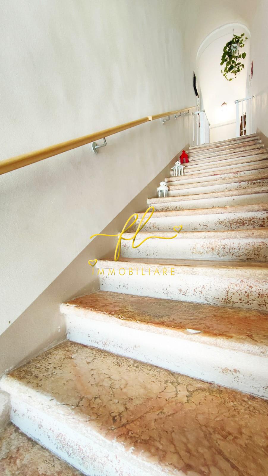 Casa indipendente con giardino a Piombino