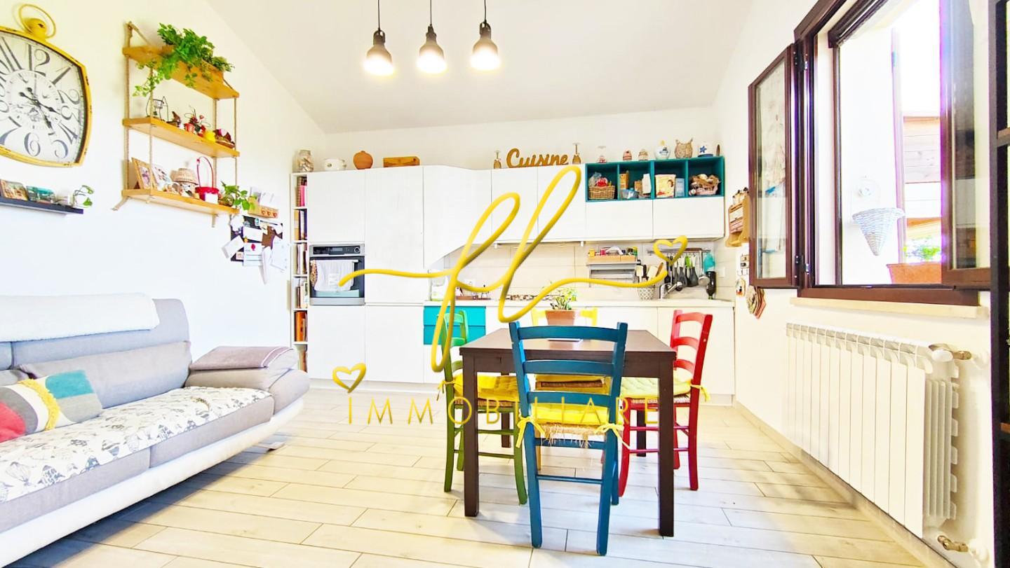 Casa indipendente con giardino a Piombino