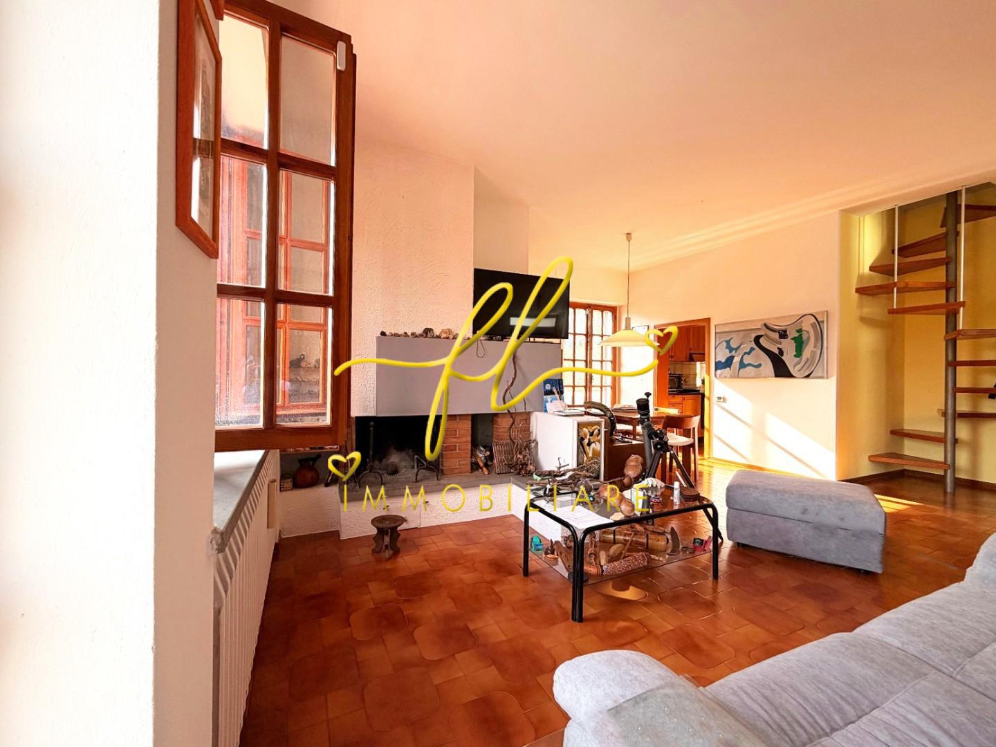 Villa con giardino, Pomarance montecerboli