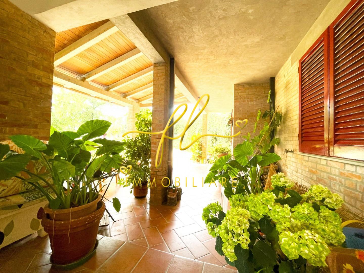 Villa con giardino a Casole d'Elsa