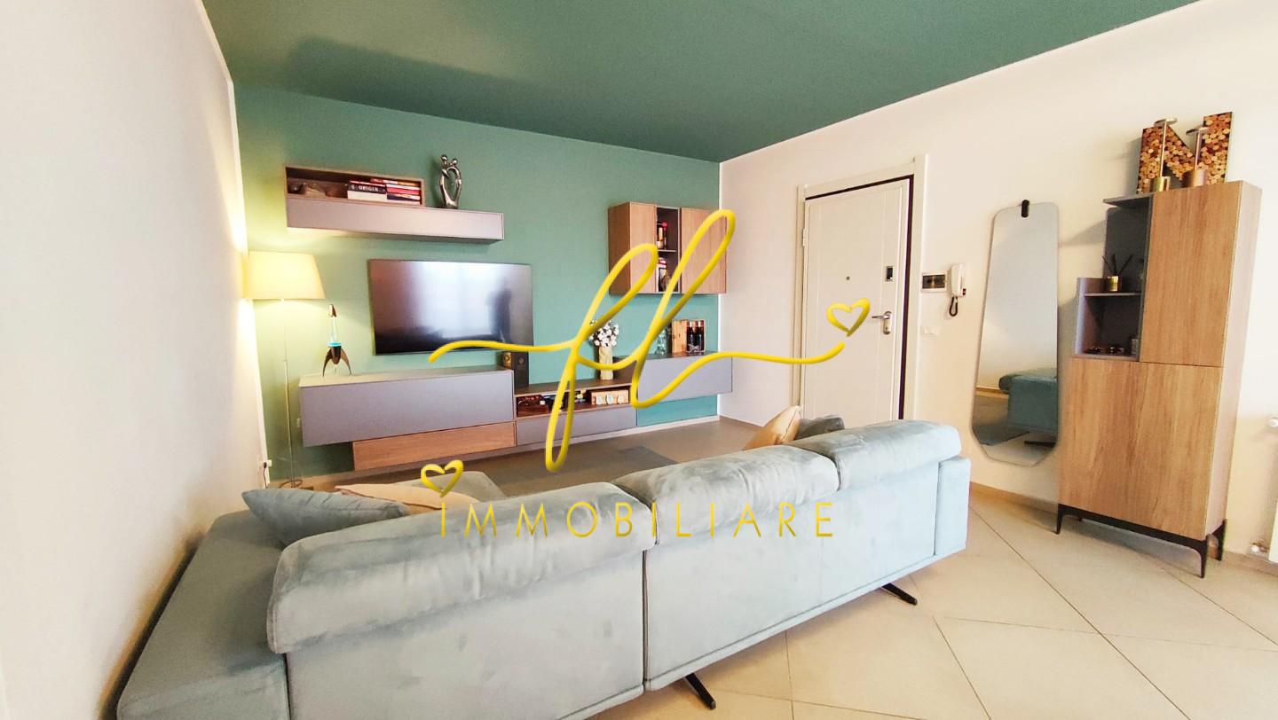 Trilocale con terrazzo a Cecina