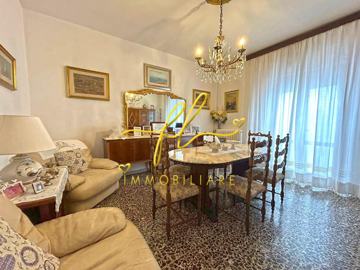 Villa Bifamiliare con giardino a Orciano Pisano