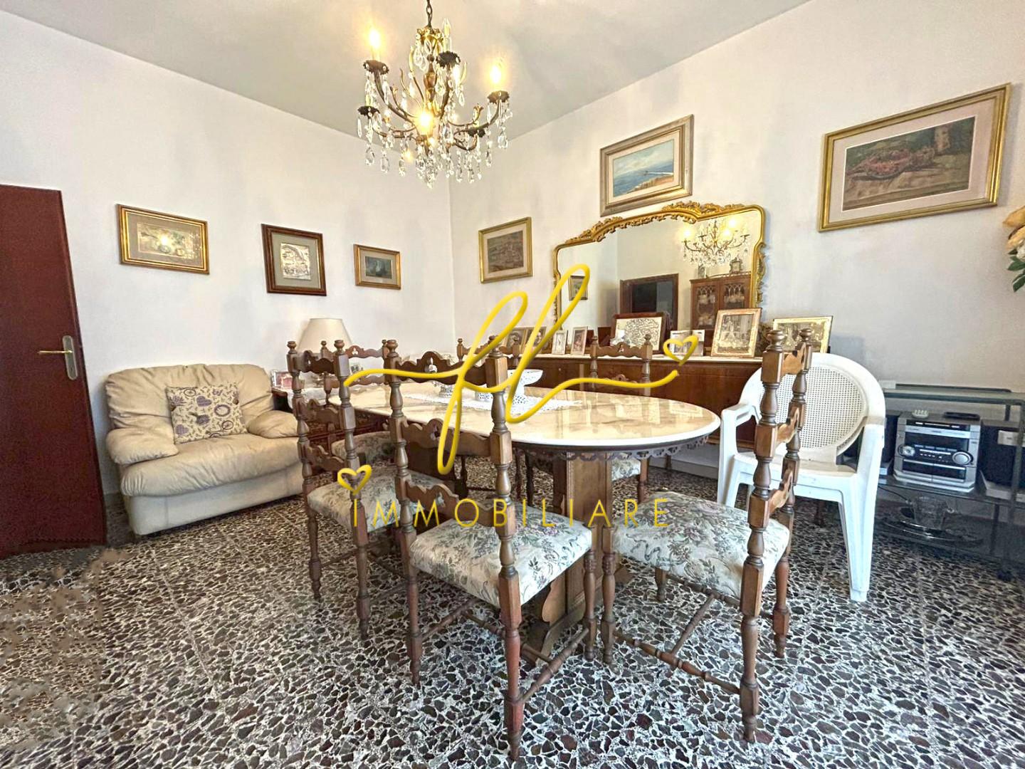 Villa Bifamiliare con giardino a Orciano Pisano