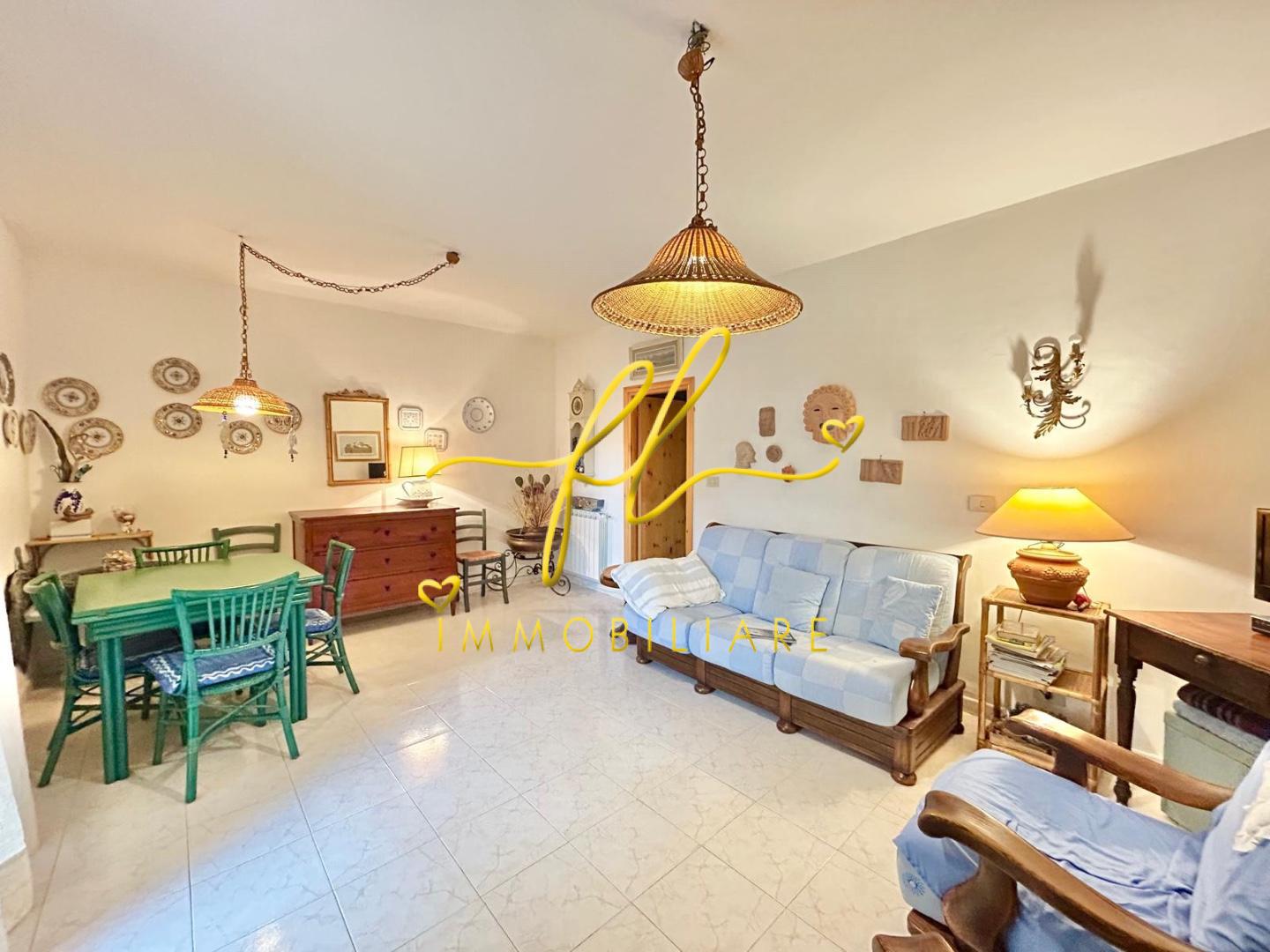 Trilocale vista mare, Marciana zanca