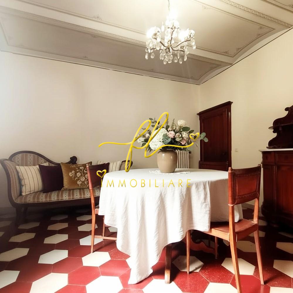 Appartamento con terrazzo a Volterra