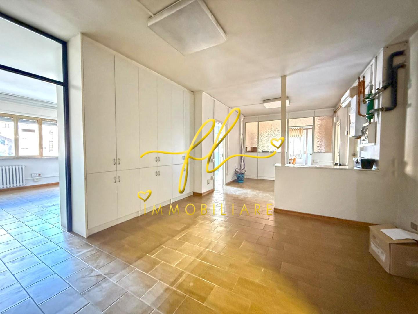 Ufficio in affitto a Cecina