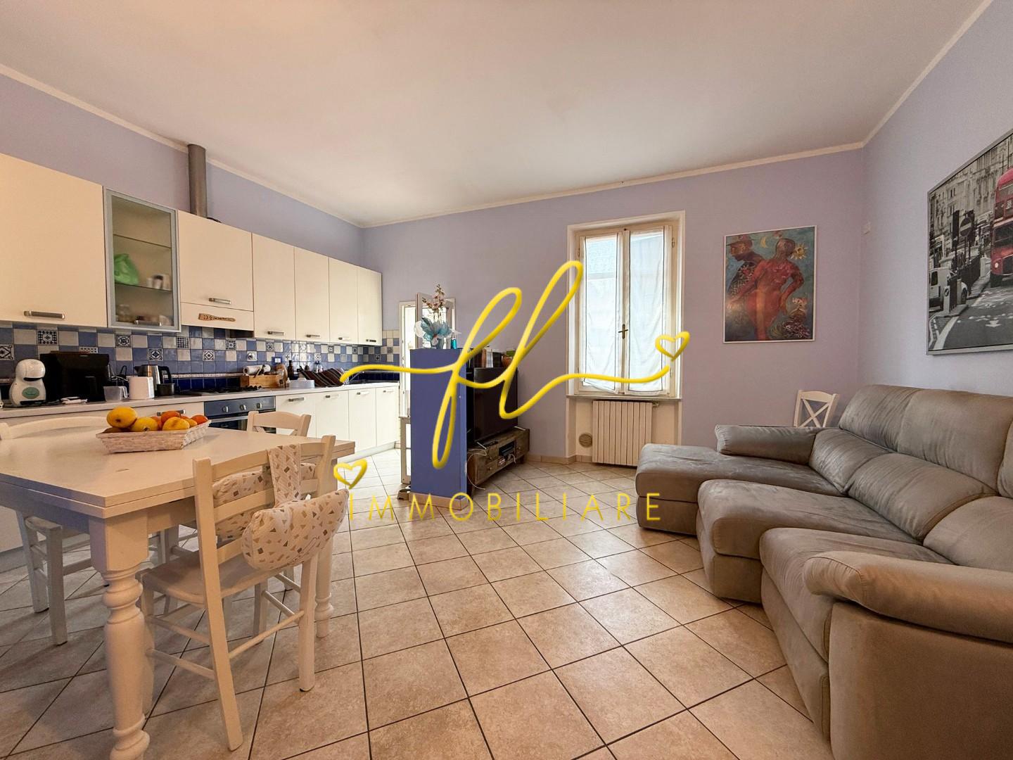 Bilocale con terrazzo a Cecina