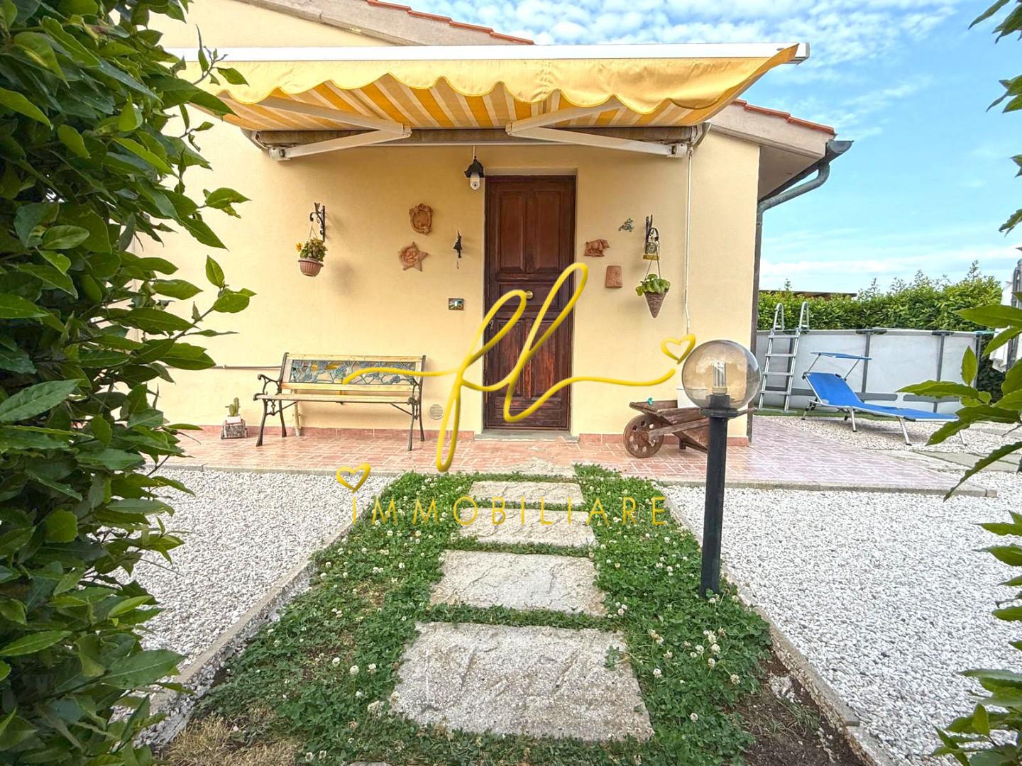 Quadrilocale con giardino a Cecina