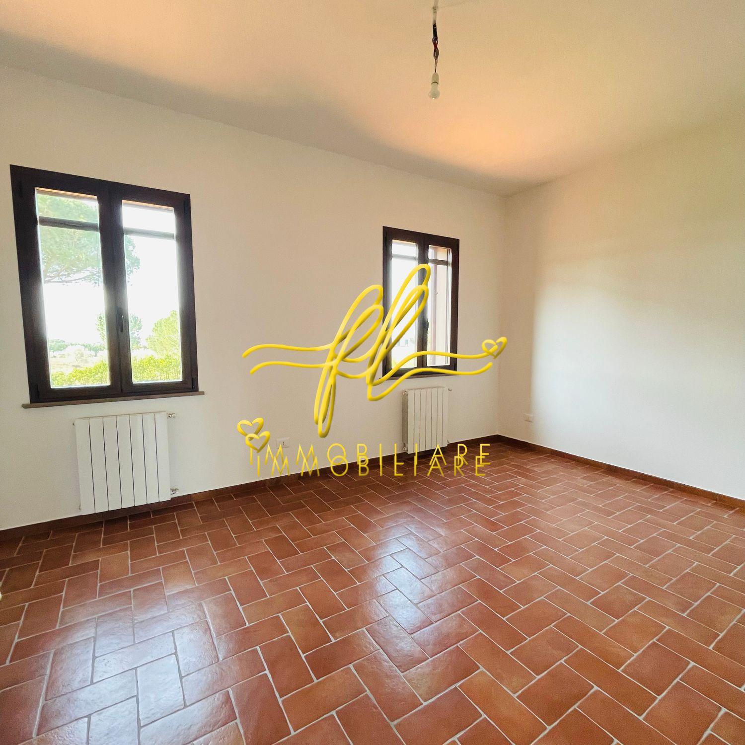 Casa indipendente con giardino, Cecina paratino