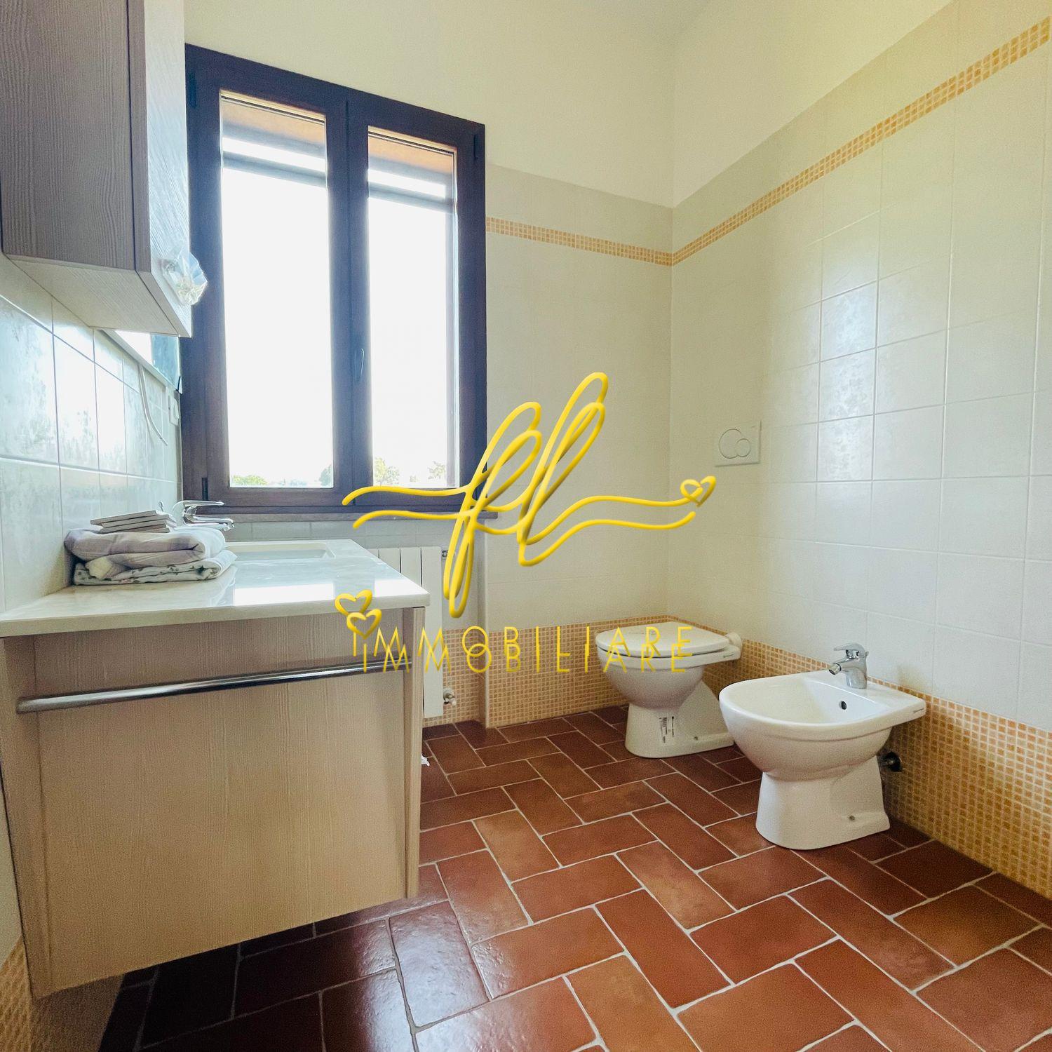 Casa indipendente con giardino, Cecina paratino