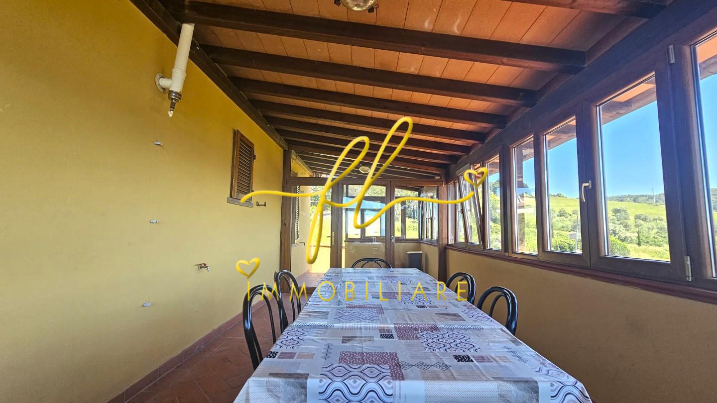 Bilocale con giardino a Riparbella