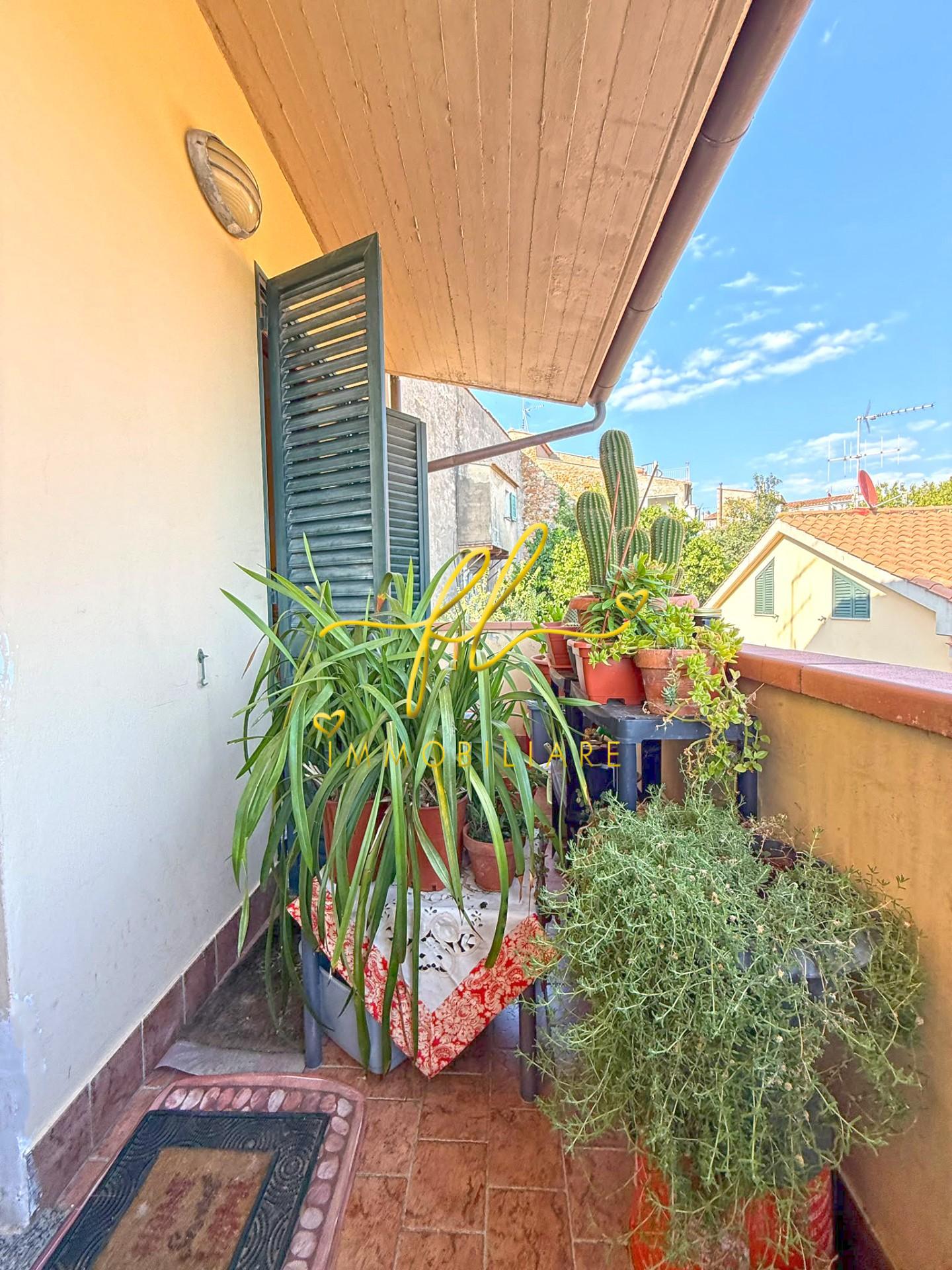 Quadrilocale con terrazzo a Riparbella