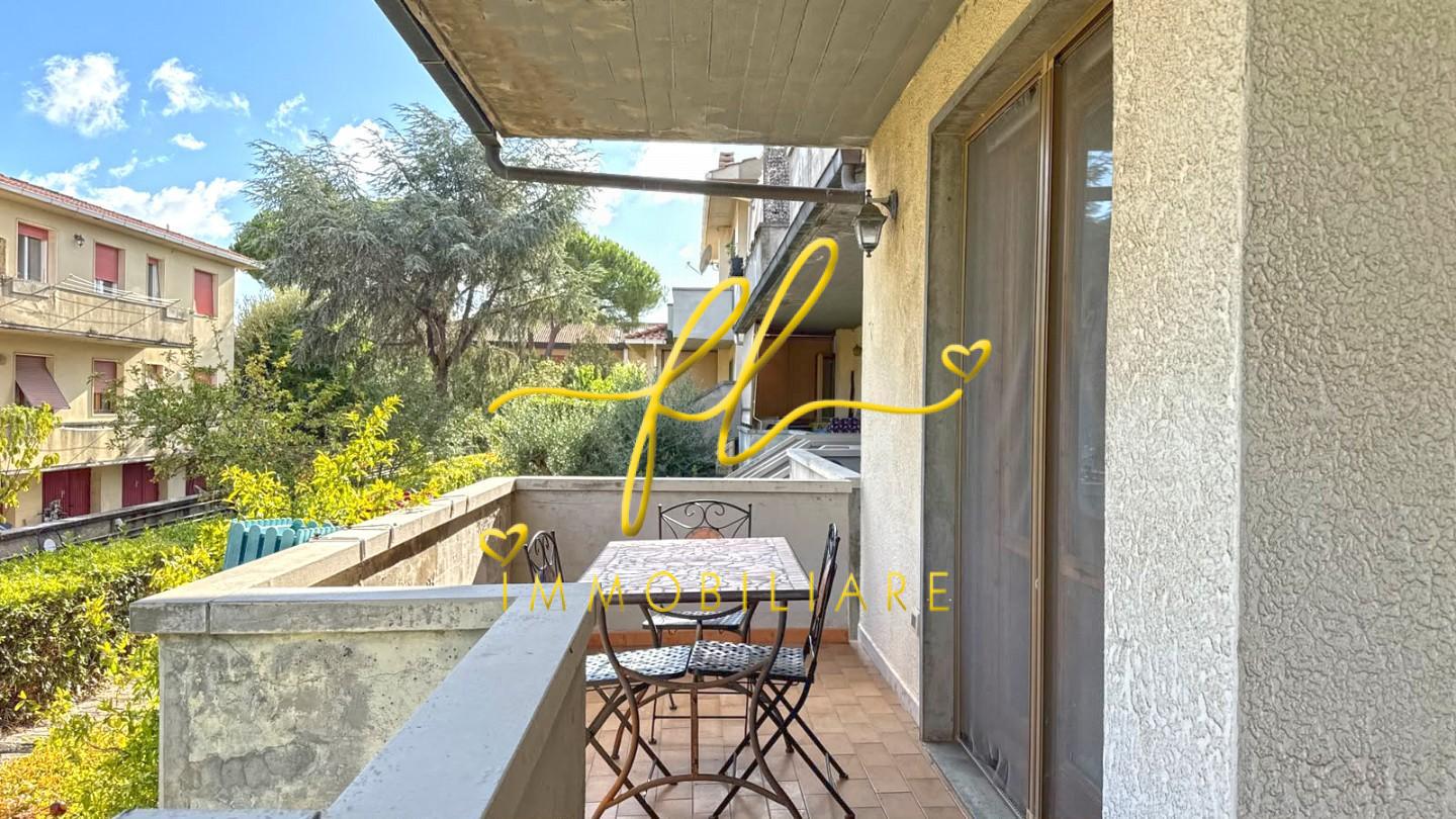 Quadrilocale con giardino, Cecina palazzaccio