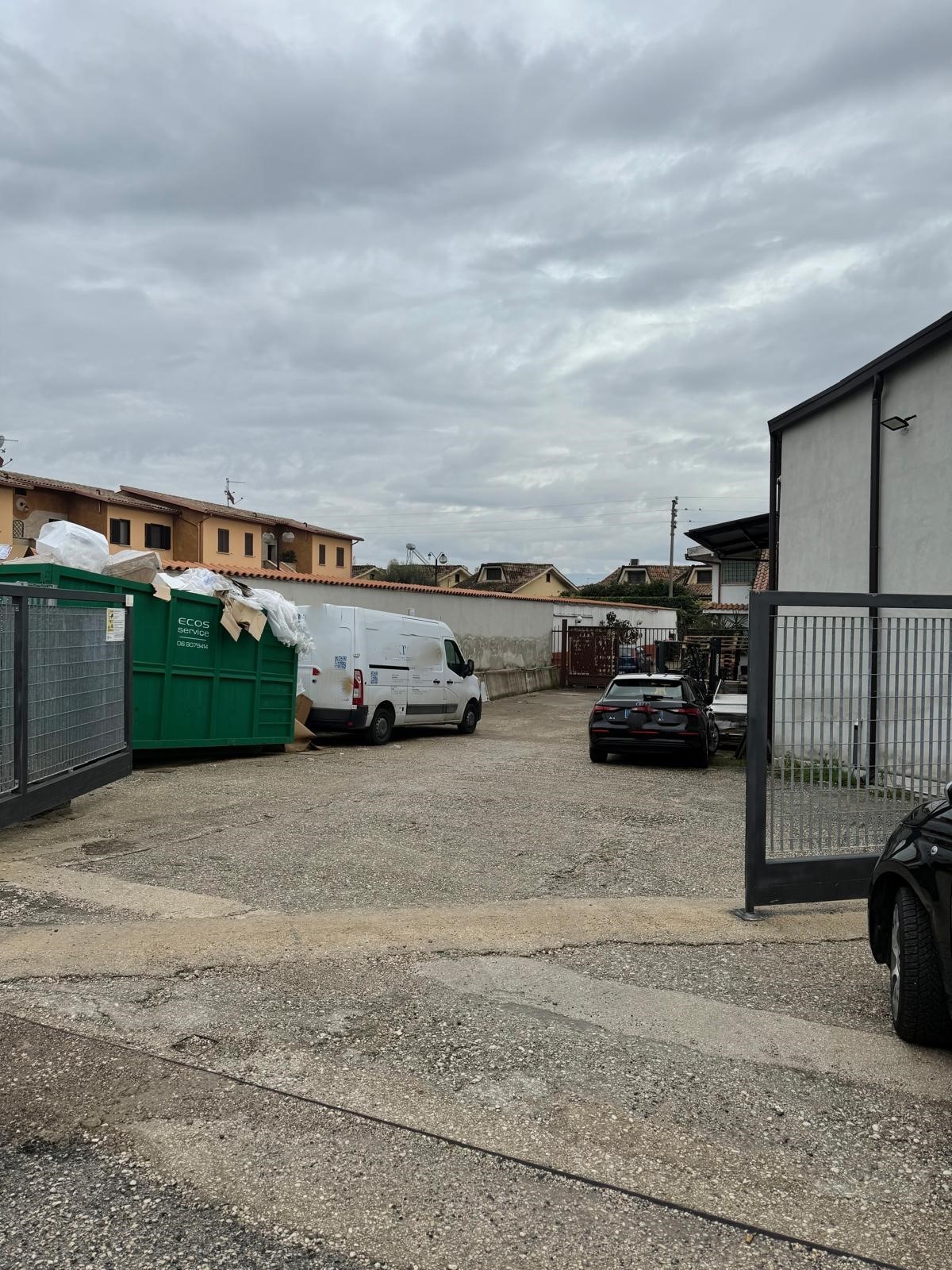 Capannone in vendita a Capena