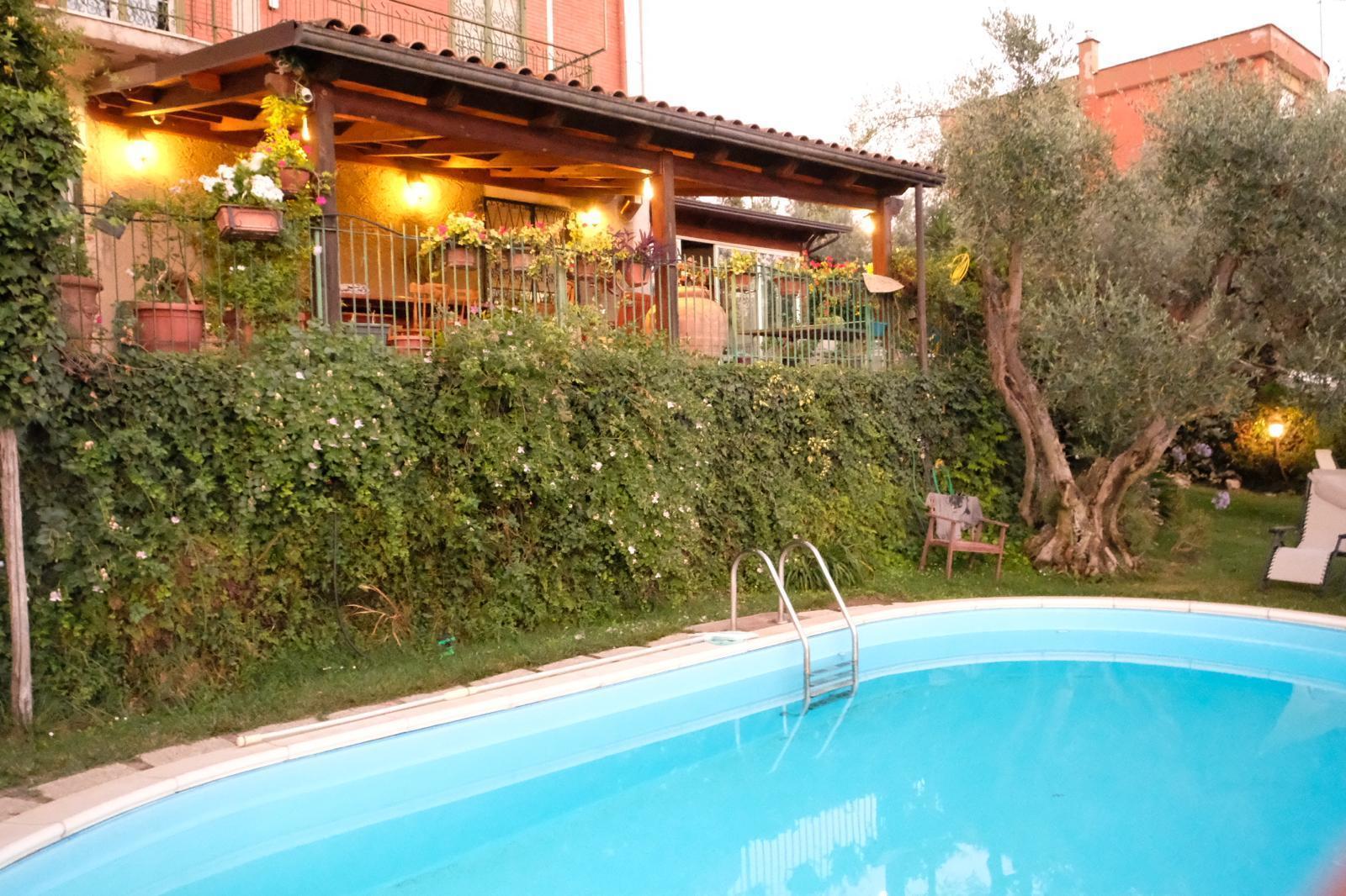 Villa con giardino in via fratelli brandi 19, Torrita Tiberina