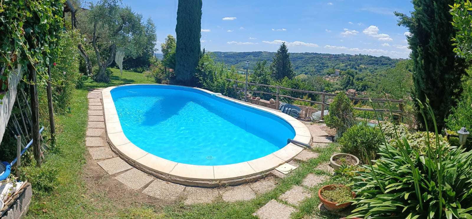 Villa con giardino in via fratelli brandi 19, Torrita Tiberina